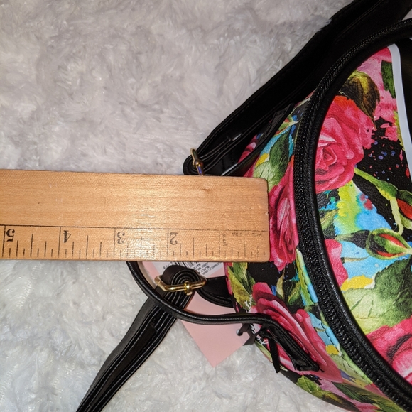 Nwt Juicy Couture Black Multi Rose Juicy Billboard SM Backpack - Picture 3 of 16